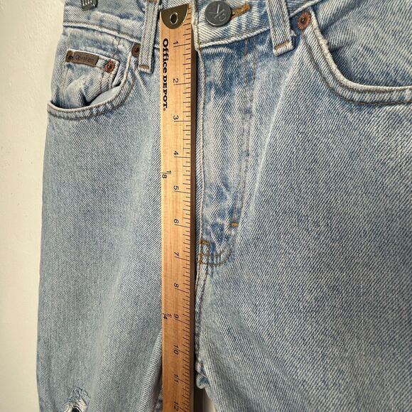 Calvin Klein Light Wash Distressed Cuffed High-Rise Jeans 4 - Picture 9 of 11